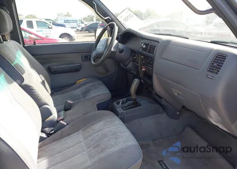 1999 Toyota Tacoma Prerunner из США, поврежденный, VIN 4TASM92N3XZ528448